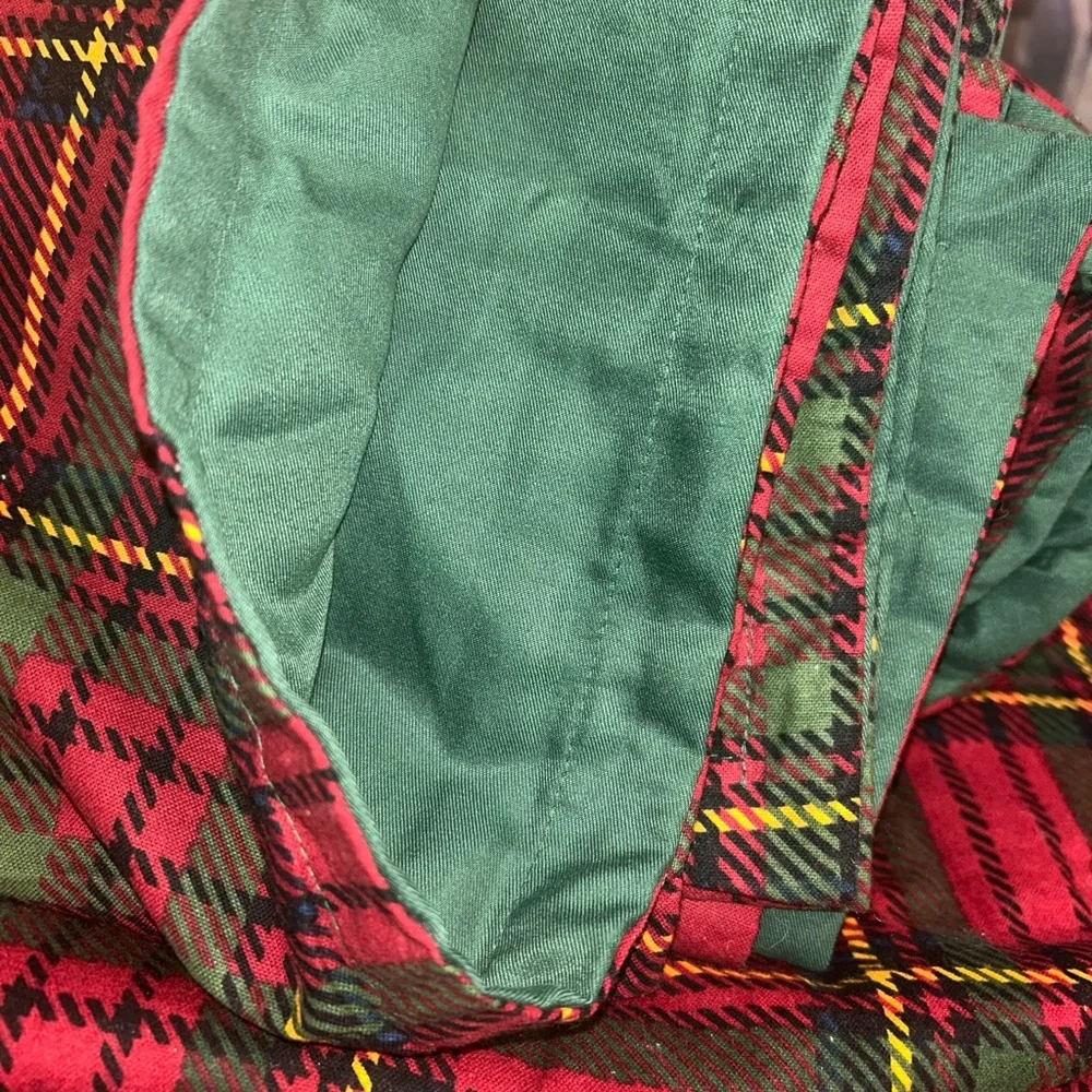 Hallmark King Flannel Plaid Comforter Set. Red